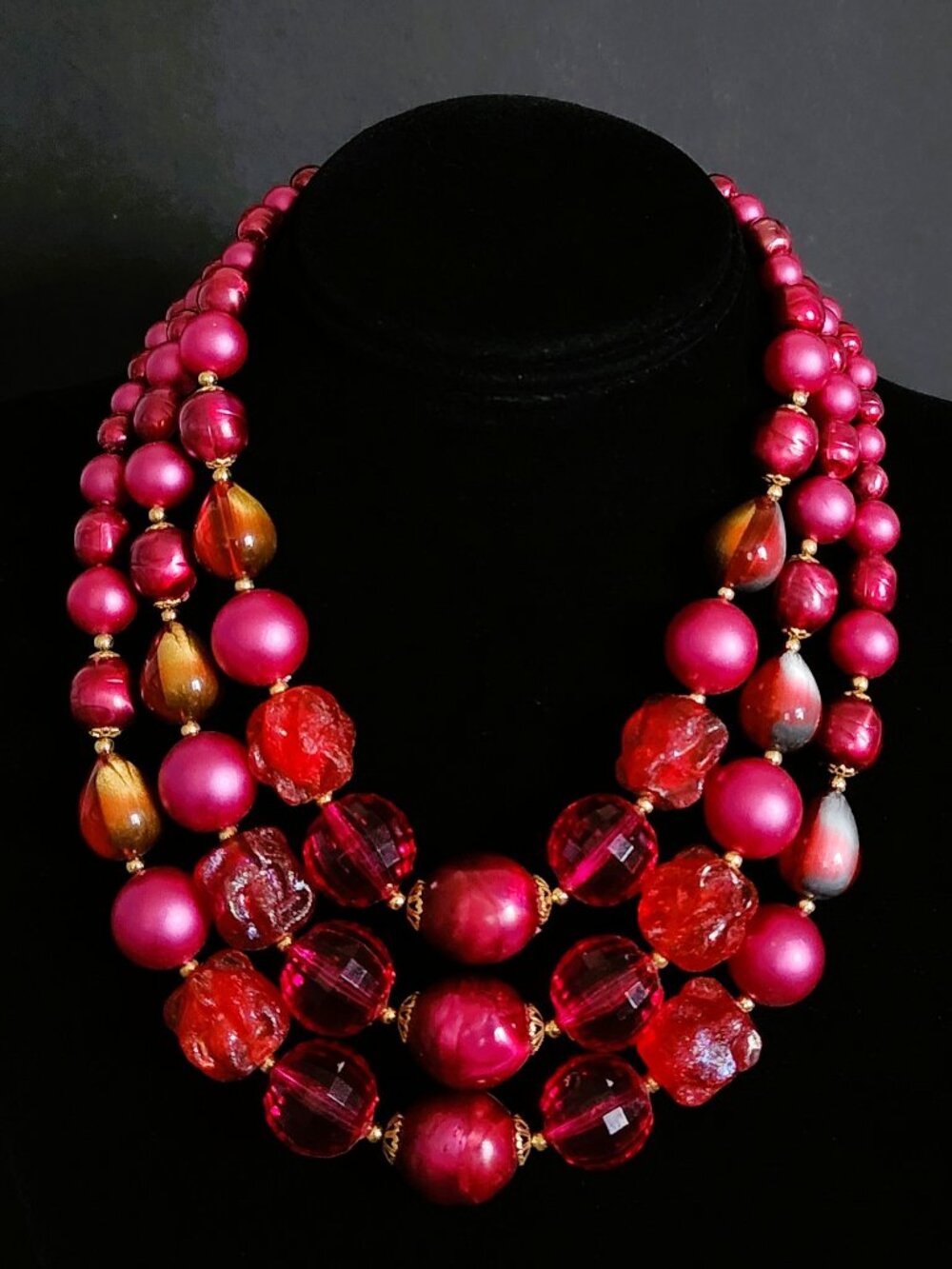 Vintage Coro Triple Strand Pink Lucite & Acrylic Beaded Bib Choker Necklace MCM